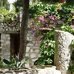 Medusa House Butik Pensiune