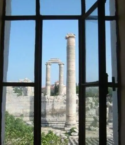 Medusa House Butik Guest house