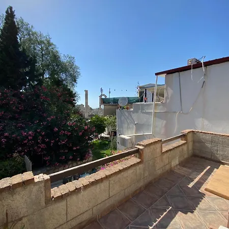 Medusa House Butik Konukevi 3*