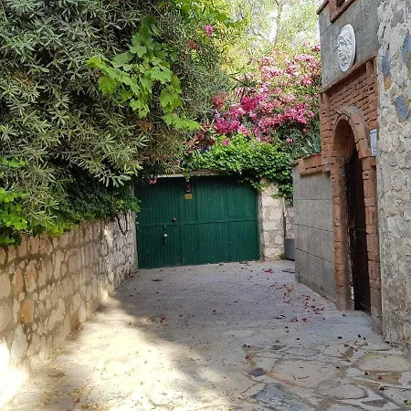 Medusa House Butik Πανσιόν Ντιντίμ